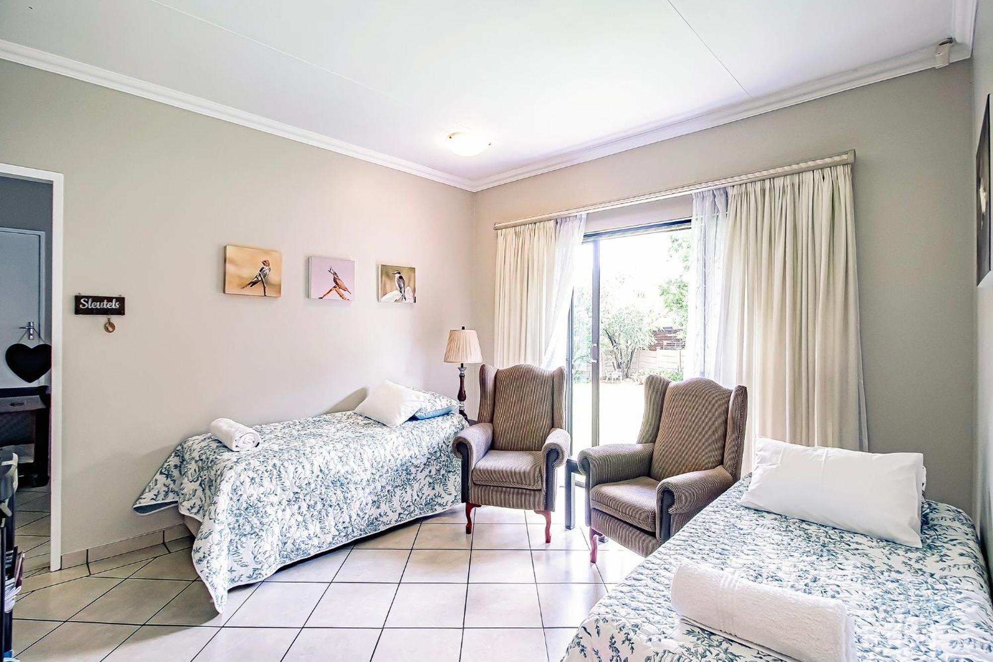 Leozet Self Catering Apartment Pretoria-Noord エクステリア 写真