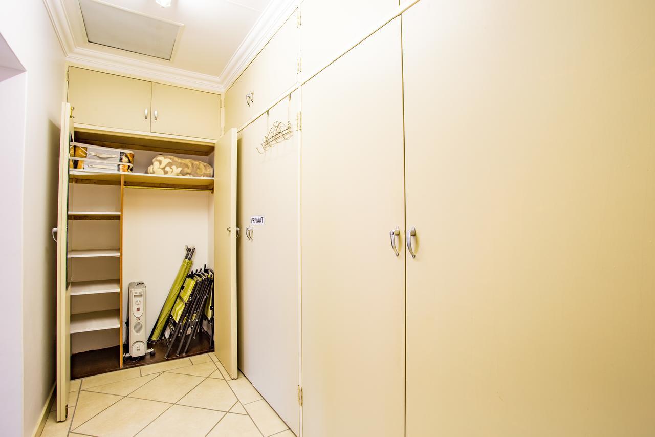 Leozet Self Catering Apartment Pretoria-Noord エクステリア 写真
